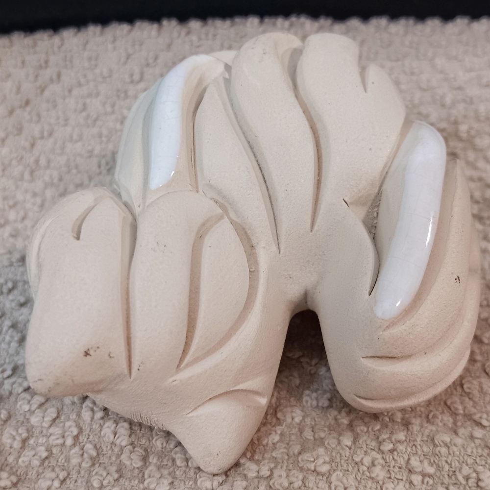 Rinconada USA Persian Cat Figurine – Handcrafted Ceramic Collectible - Picture 5 of 13